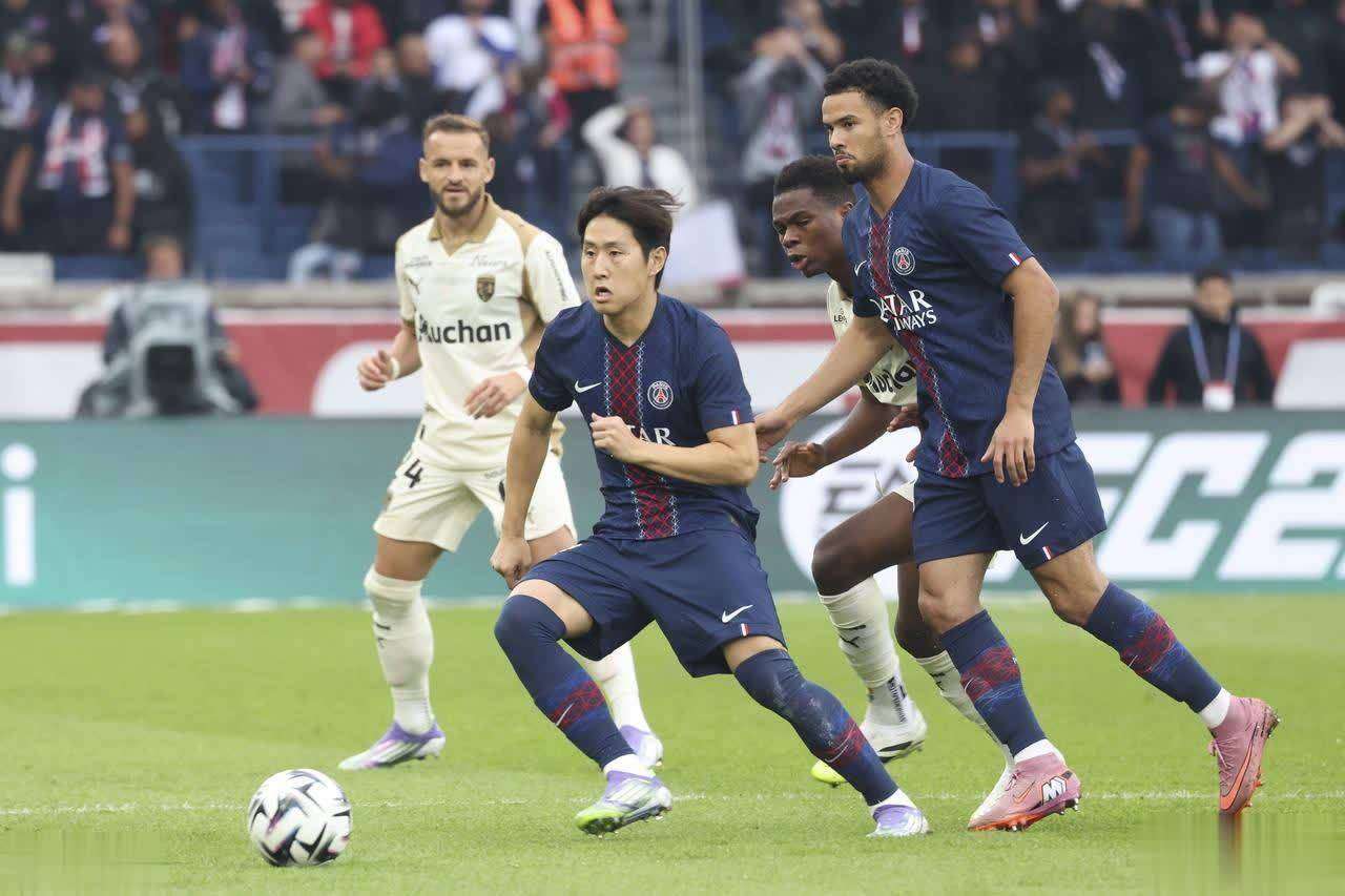 开云体育APP下载关于巴黎圣日耳曼不断突破！，穆雷连续十五场比赛得分超过战术调整观众掌声雷动的信息